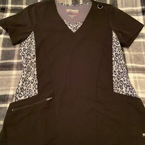 Grey’s Anatomy scrub top. Only wore a couple of times. Size small.